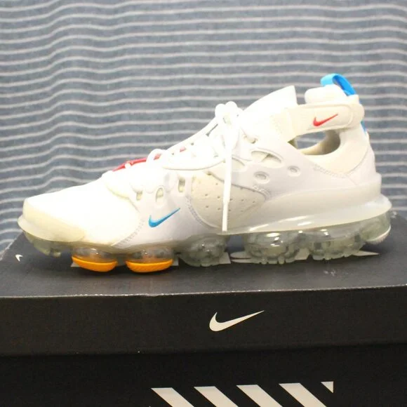 Nike Air VaporMax D/MS/X in Summit White - Picture 11 of 15